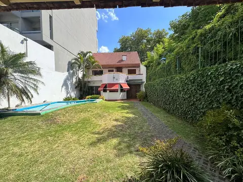 Casa 4 ambientes con 4 baños