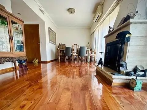 Departamento 5 ambientes con 3 baños