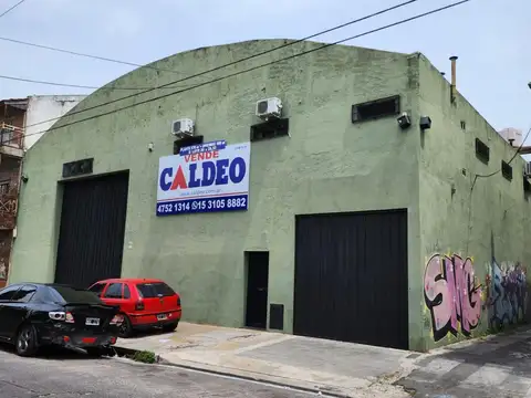 GALPÓN 670 M²