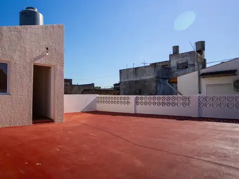 Depto Tipo Casa en Venta en El Palomar, USD 95.000