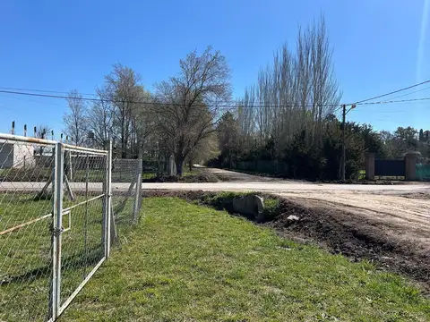 VENTA LOTE BARRIO LOS PINOS, EXALTACION DE LA CRUZ 200