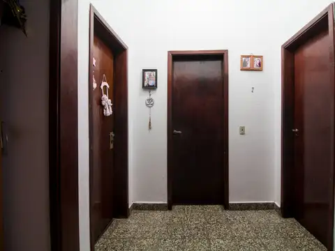 Depto Tipo Casa en Venta 53 años