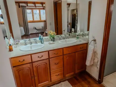 VENTA EXC CASA 7 AMB V. PUEYRREDON PARQUE PISCINA