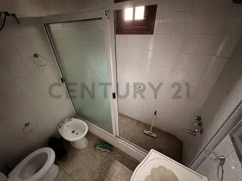 PH 4 Ambientes en Primer Piso con Terraza, Balcón y Lavadero – Remedios de Escalada
