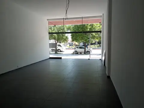 EXCELENTE Local en alquiler en el Cerro de las Rosas