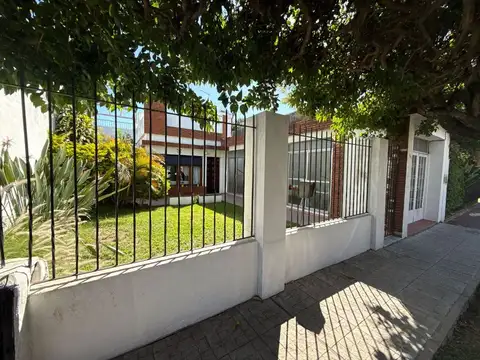 Casa en Venta en Moron, USD 108.000