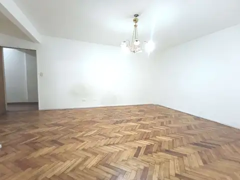 Avenida Corrientes 2800, Piso 2