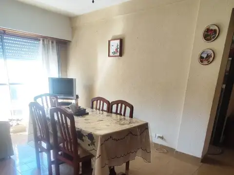 Santiago Del Estero 1600, Piso 8