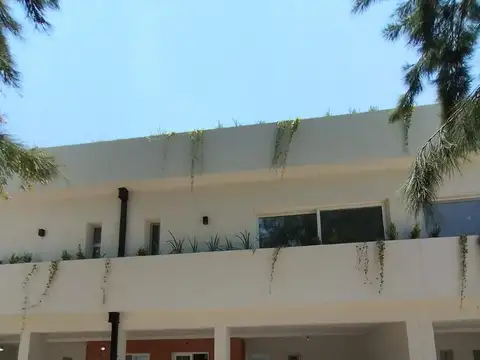 Casa en Venta en Barrio Parque Leloir, USD 230.000