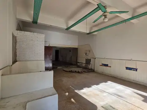 Local en Venta en San José, USD 85.000