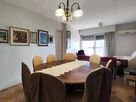 Departamento 5 ambientes con 2 baños