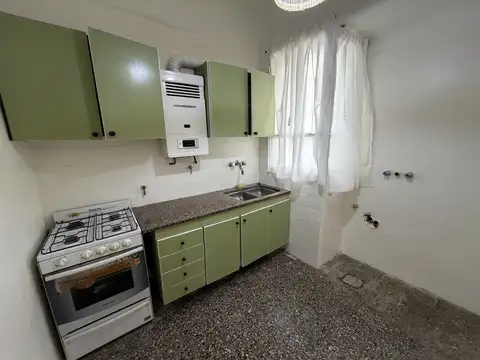 Chirimay 100, Piso 3