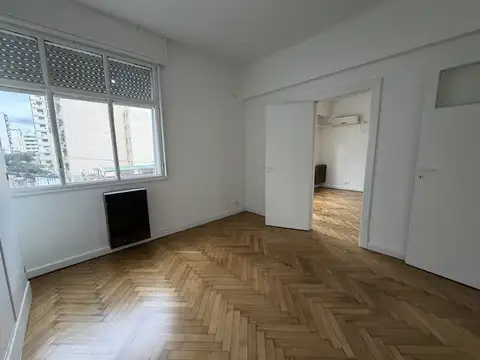 Excelente ubicación Edificio de estilo 2 amb