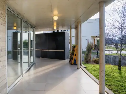 Casa en Alquiler en Arenas del Sur, USD 2.200