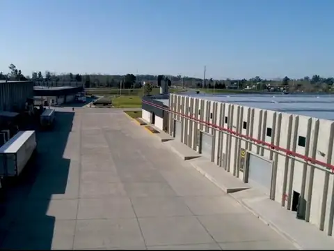 Alquiler Depósito de 1500 m2 en Moreno