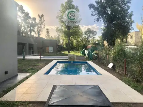 Casa 4 ambientes con 3 baños