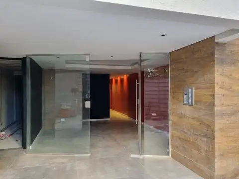 Ministro Brin 3000, Piso 5°