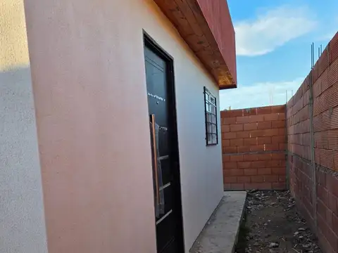 CASA EN VENTA 3 DORMITORIOS EN CERVANTES, RIO NEGRO