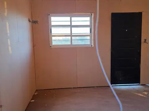 Casa 6 ambientes con 1 baño