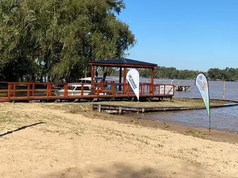 Rio Parana De Las Palmas