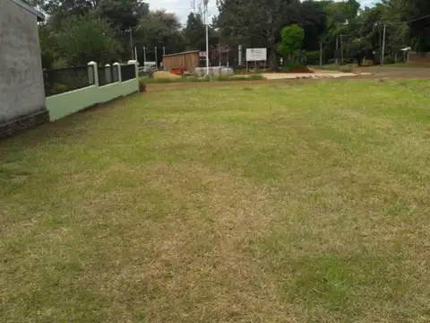 (V718) Espectacular esquina en Garupá centro