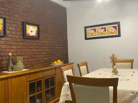 Depto Tipo Casa en Venta 24 años