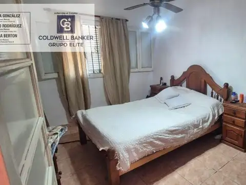 Casa en Alquiler con 1 cochera