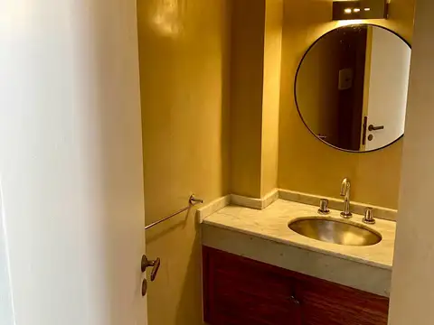 Depto Tipo Casa 6 ambientes con 2 baños
