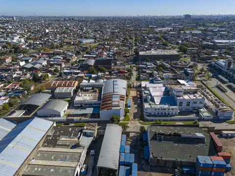 Galpon en Venta en Sarandi, USD 3.600.000