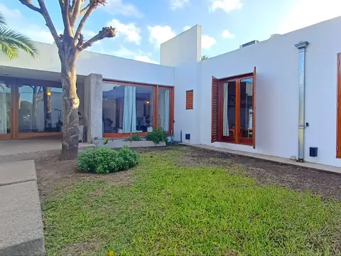 Casa en Venta, 5 Ambientes, Pileta, Cochera, El Talar, Tigre