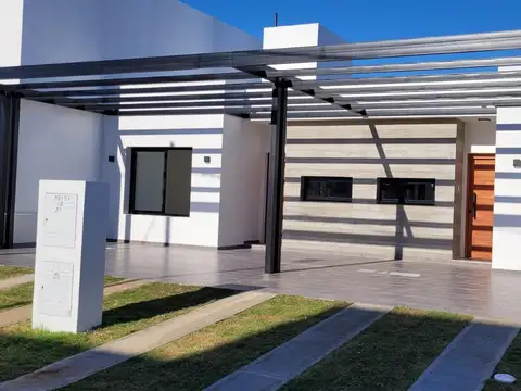 Casa en Venta en Campos De Manantiales, USD 112.500