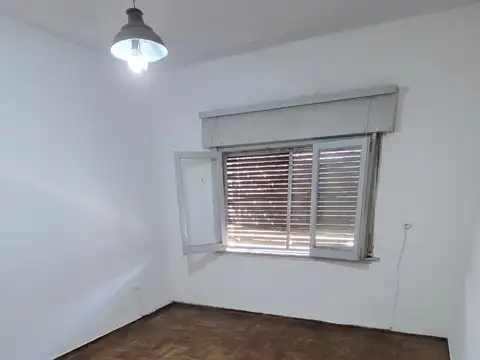 Depto Tipo Casa en Alquiler en Temperley, $ 750.000