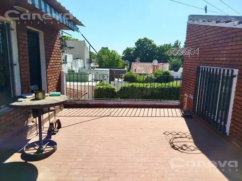 Ph en venta en Martínez, terraza con parrilla y jacuzzi