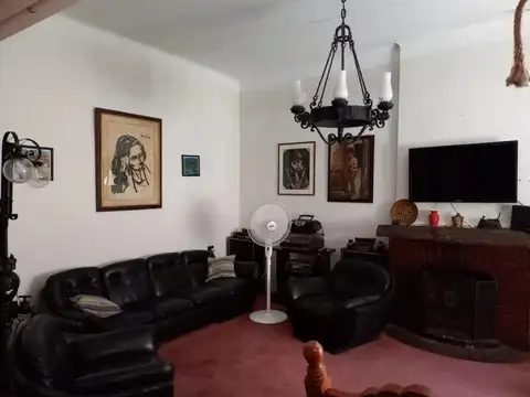 Casa en Venta con 4 cocheras