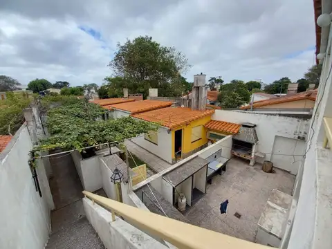 Depto Tipo Casa en Venta de 12 ambientes
