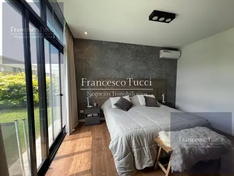 Casa en Venta en Fincas De Alvarez, USD 290.000