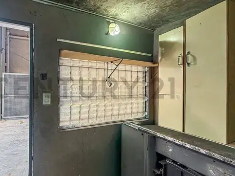 VENTA GALPON 450M2 BARRIO LAS AVENIDAS