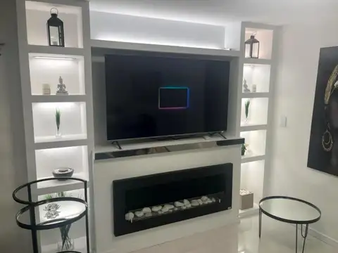 Manuel García al 1000 Barrio River, Núñez. PH Sin expensas. Reciclado totalmente. 260 m2. 3 plantas. 3 dormitorios. 3 baños. Suite. Garage cubierto. Terraza. Quincho. Se vende amoblado y equipado.