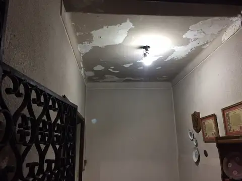 Depto Tipo Casa en Venta 40 años