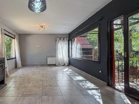 CASA 4 AMBIENTES EN EL TEJADO