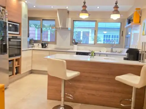CASA 5 AMBIENTES ESTILO MINIMALISTA EN ITUZAINGÓ