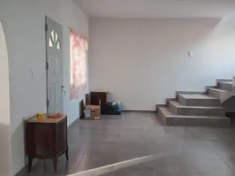 Casa en Alquiler de 3 dormitorios