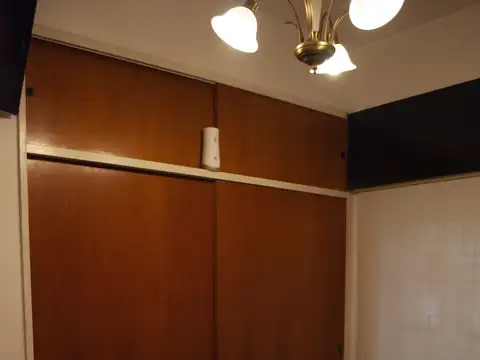 Depto Tipo Casa en Venta 50 años