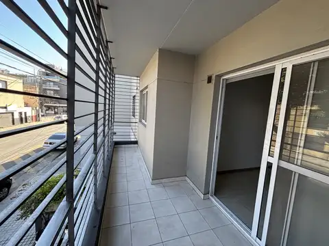 VILLA URQUIZA 3 AMBIENTES FRENTE MODERNO