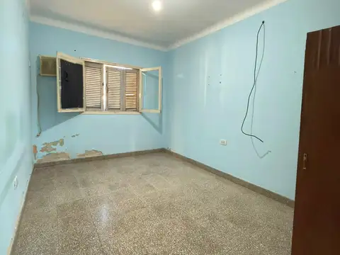 Casa 5 ambientes con 1 baño