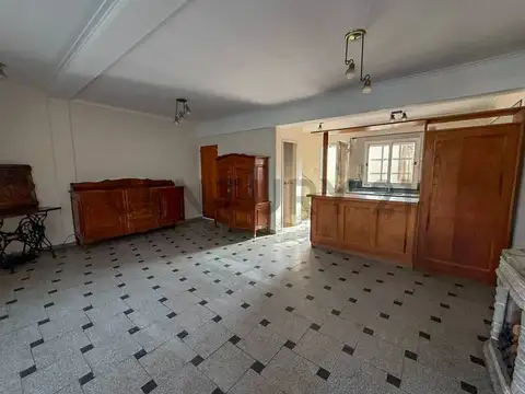 Casa en Venta con 1 cochera