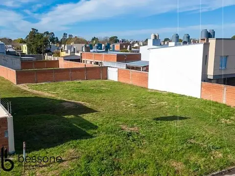Terreno en Venta en Los Pinares, USD 48.499