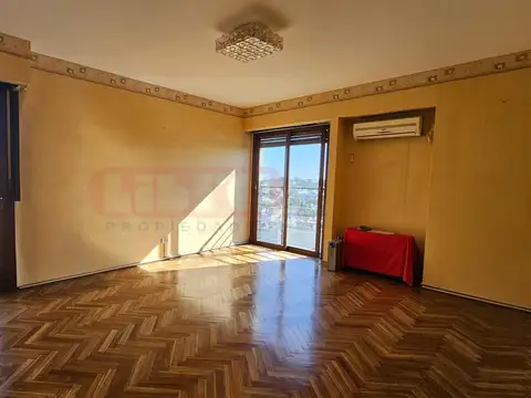 Departamento en venta 3 amb piso alto balcón Coghlan