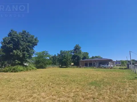 LDO. Venta Lote 1113m2 alambrado. Barrio Los Pinos. Exaltación de la Cruz