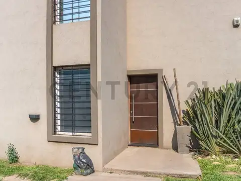VENTA - CASA 3 DORMITORIOS ACEQUIAS DEL AIRE - ROLDAN